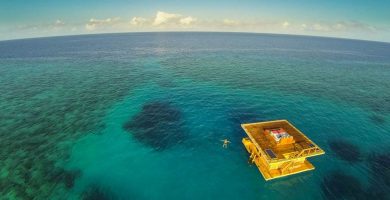 The Manta Resort Underwater Room: La Experiencia Submarina de Lujo que Todos Quieren Vivir