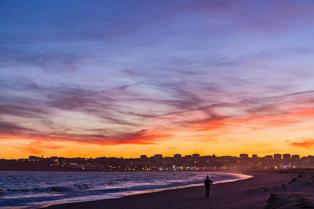 Lagos, Portugal: Acantilados y Playas Espectaculares Low Cost