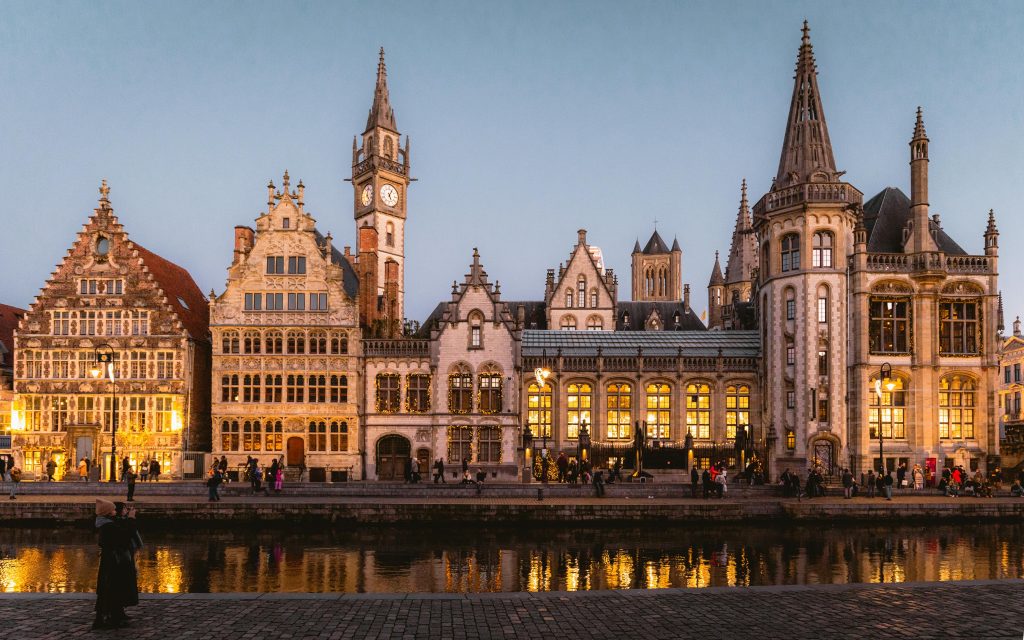 Ciudades Desconocidas de Europa que Tienes que Visitar Antes de que se Llenen de Turistas